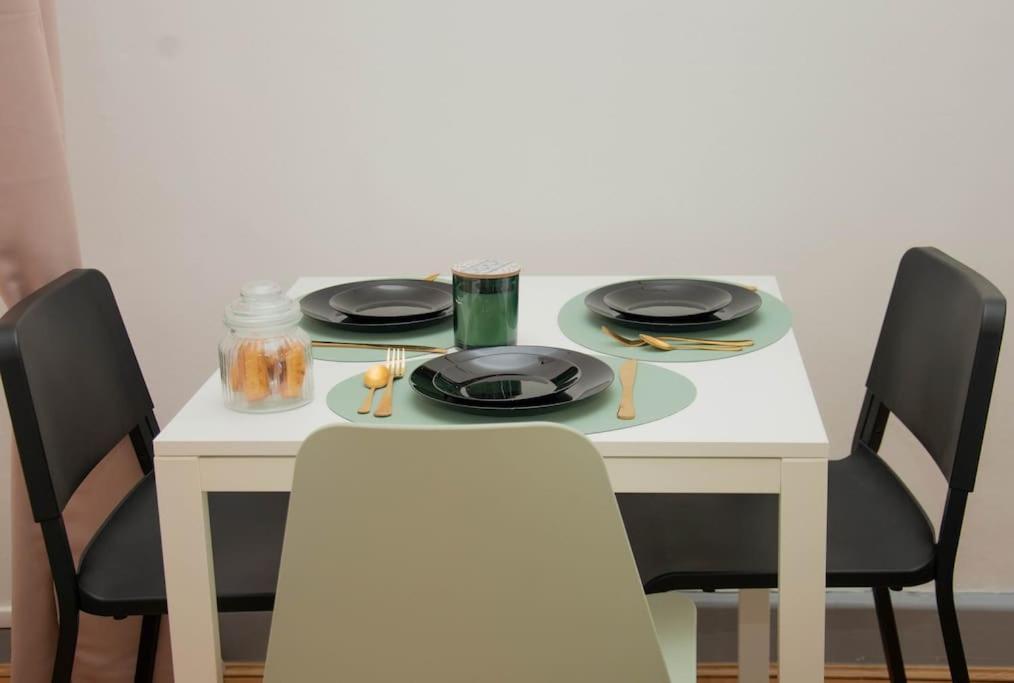 Le Moineau -Poterne -Parking Gratuit -Calme-Centre Apartment Valenciennes Luaran gambar